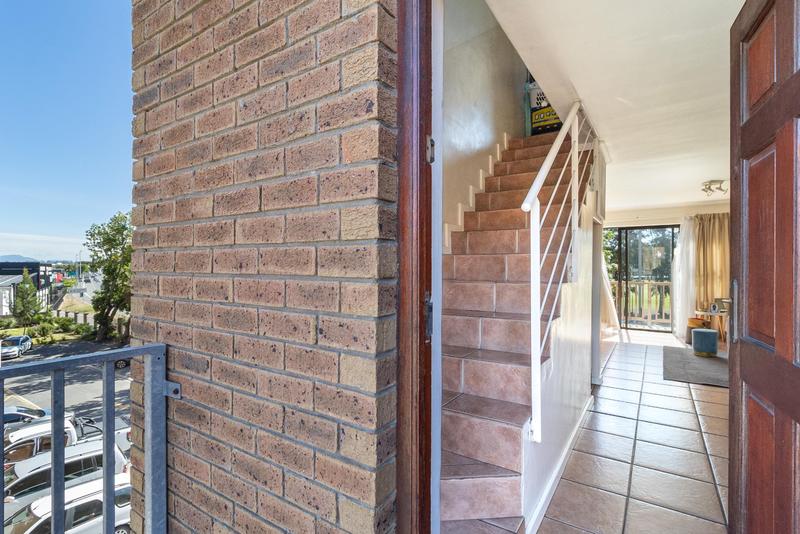 2 Bedroom Property for Sale in Brackenfell South Western Cape